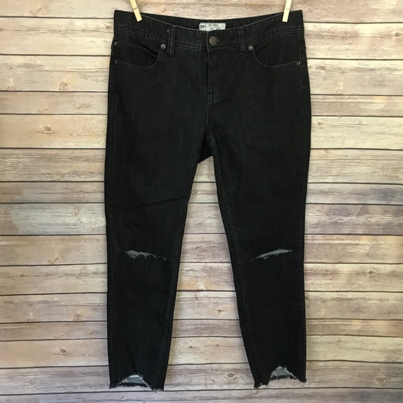 Free People Denim - Free People Black Cropped Jeans Size 29